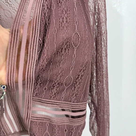 Lulu’s Casita dusty rose Sheer Lace Long Sleeve Bodysuit Sheer Lace Bodysuit L - Picture 9 of 16